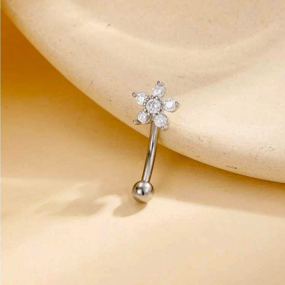 16g 1 Piece 316 Surgical Stainless Steel EYEBROW Ring CZ Flower Design NWT - Picture 3 of 10